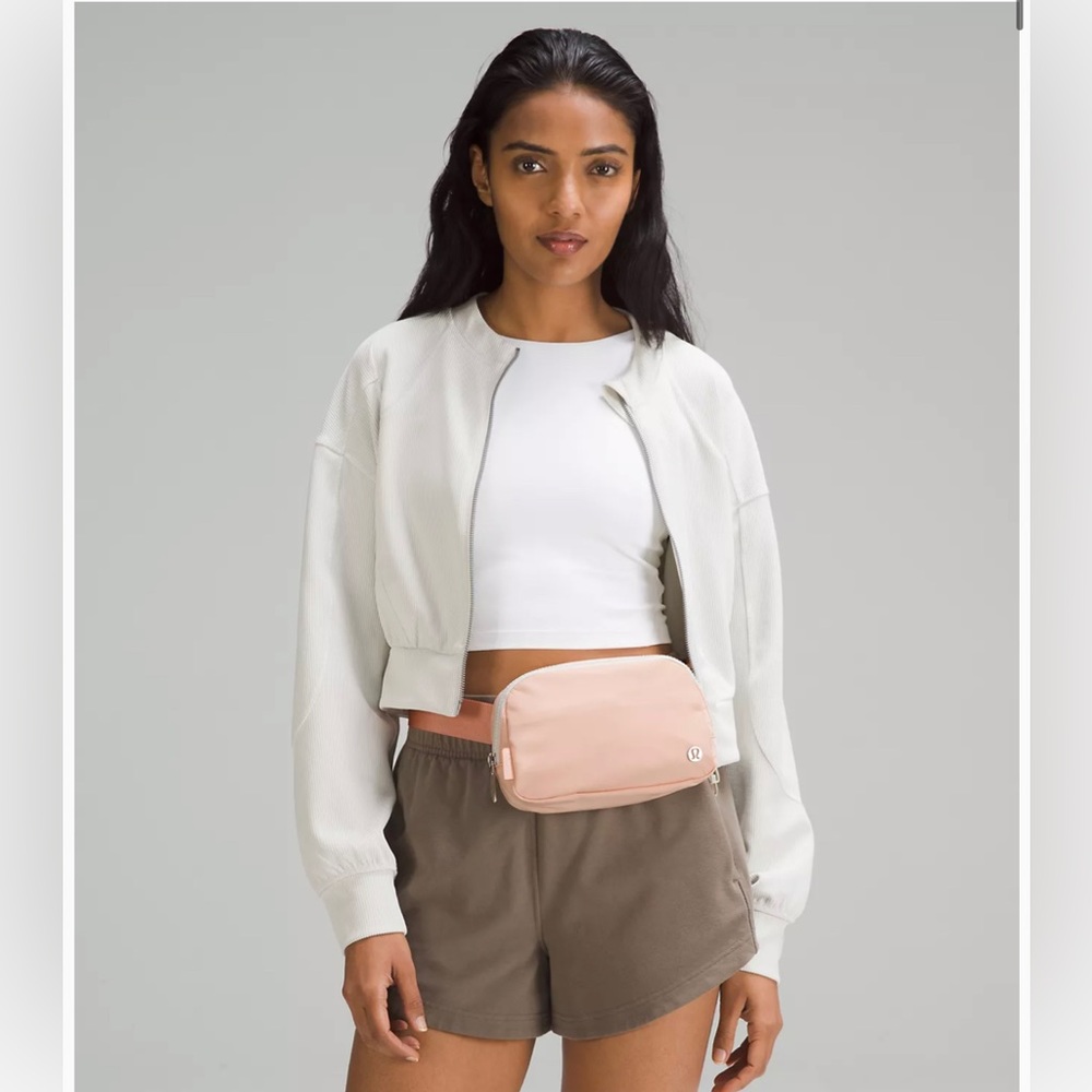 LAST ONE! RARE• LULULEMON everywhere belt bag Melon Sorbet BRAND NEW COLOR - Picture 15 of 17